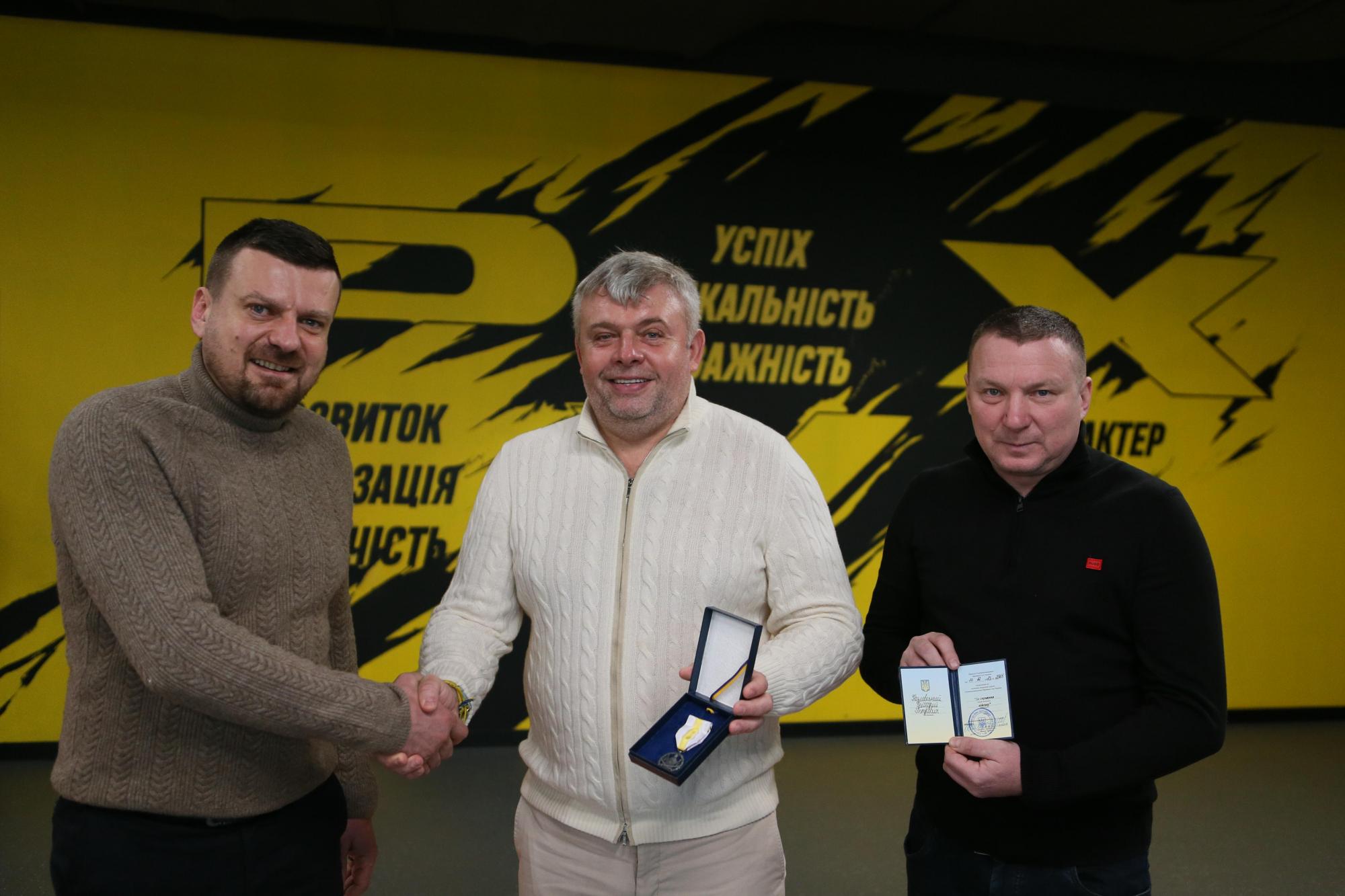 Козловський отримав відзнаку "За сприяння ЗСУ"